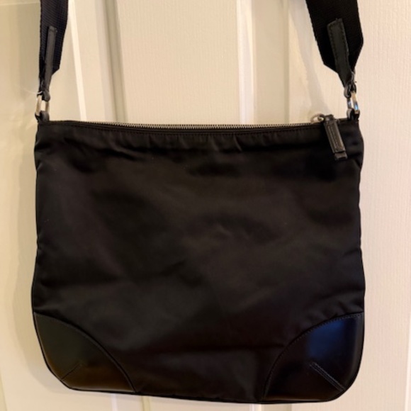Prada Classic Black Crossbody Bag - Picture 3 of 15